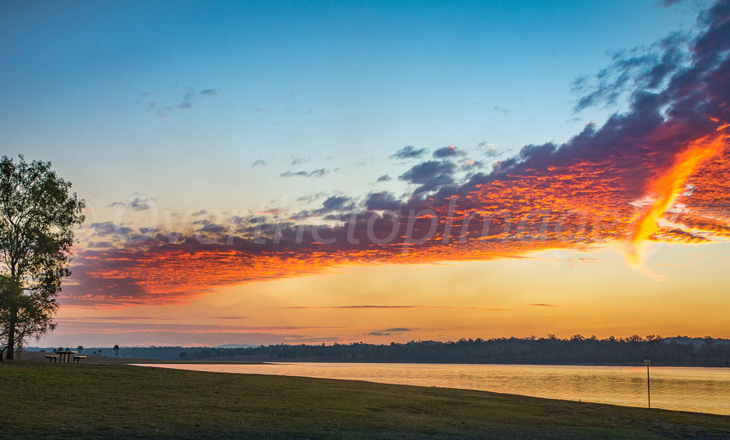 otti-20160809-wivenhoe-sunset-picnic-DSC_6411.jpg