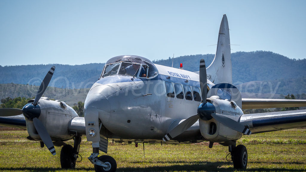 otti-20160828-watts-bridge-deHavilland-dove-dove-P1000771.jpg